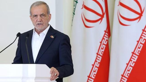 Presiden Iran Desak Dunia Kutuk AS-Israel yang Serang Sekolah-Rumah Sakit